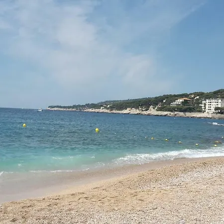 Hébergement de vacances Lou Cigalou *